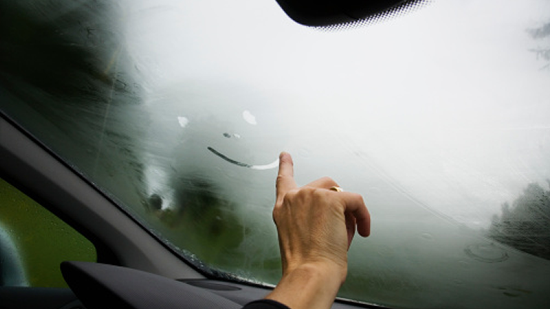 3 ways to get rid of windshield fog quickly and how to prevent it